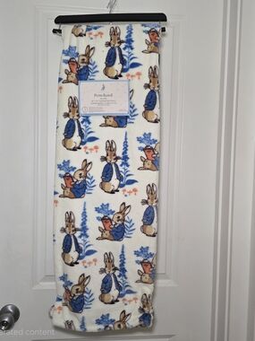 🐰🥕Beatrix Potter Peter Rabbit 50x70 Inch Decorative Throw Blanket